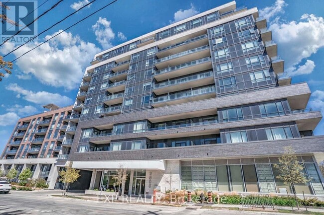 Building Photo - 2800 Keele St