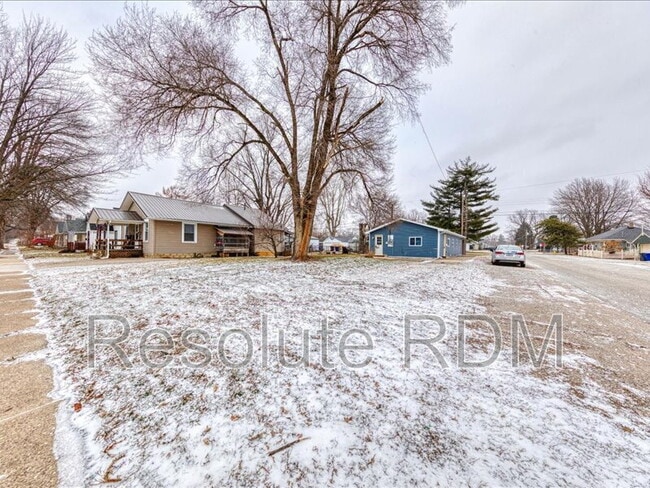 Foto del edificio - 1252 S Waugh St