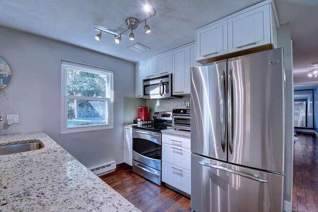Building Photo - 42 Towhee Ln