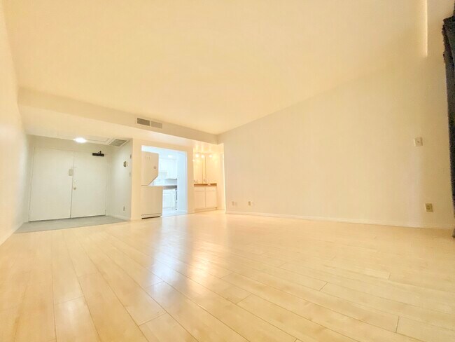 Foto del edificio - 10535 Wilshire Blvd