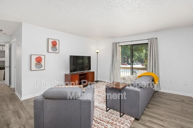 Foto del edificio - 2260 Sunderland Road