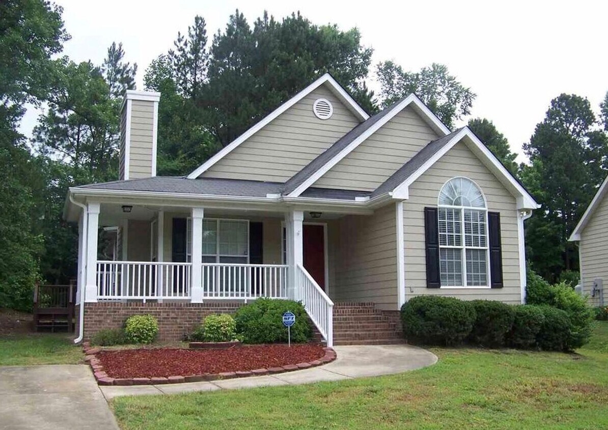 Primary Photo - 2777 Clifton Ave