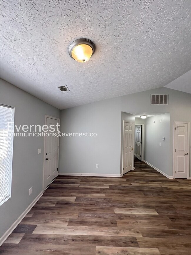 Building Photo - 1230 Creek View Ct