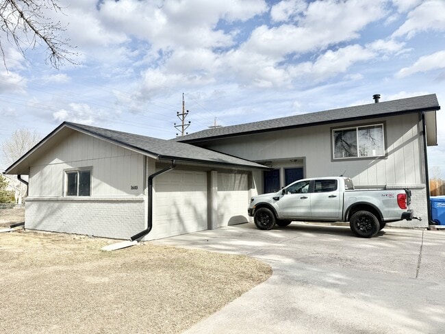 Foto del edificio - 1600 Banyan Dr