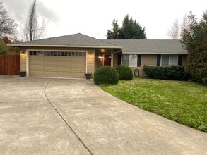 Building Photo - 1364 Brook Ct