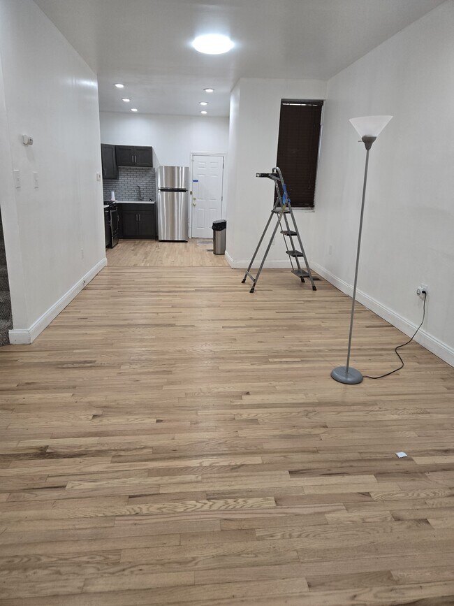 Foto del edificio - 2042 N Stillman St