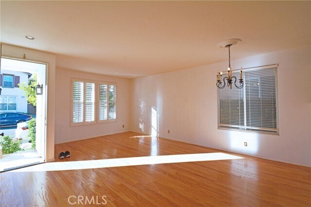 Foto del edificio - 323 Lydia Ln