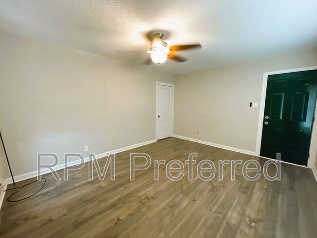 Foto del edificio - 5519 Sherman St