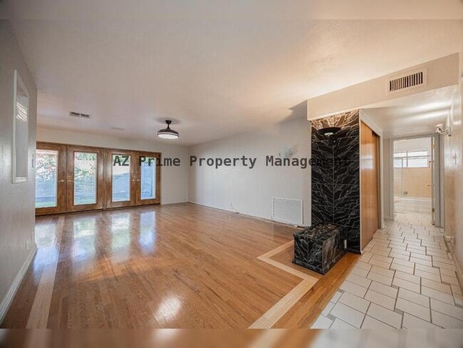 Building Photo - 3137 N 4th Ave