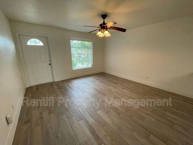Foto del edificio - 1326 SE 24th Ave