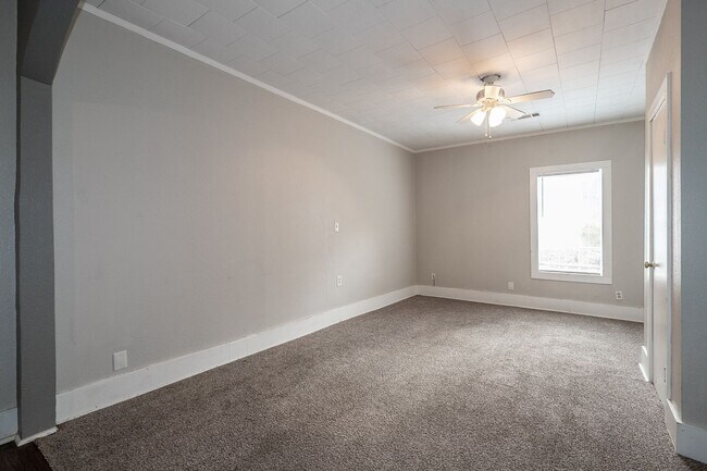 Foto del edificio - Must see in Kendall-Whittier!