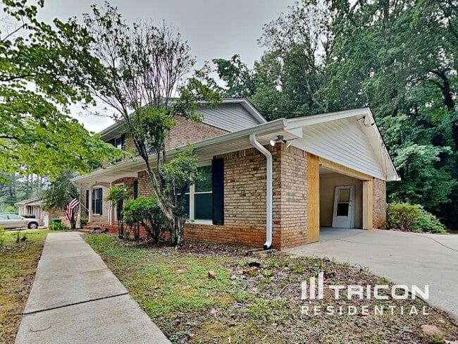 Building Photo - 3231 Wakefield Drive Decatur GA