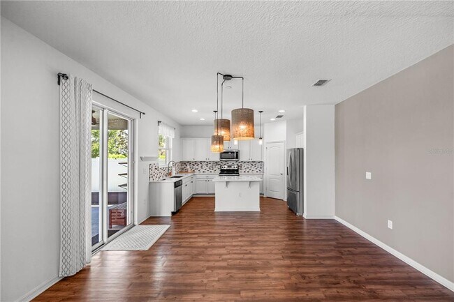 Foto del edificio - 2813 Shelburne Way