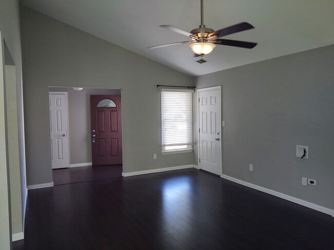 Building Photo - 1921 Shepherds Gate