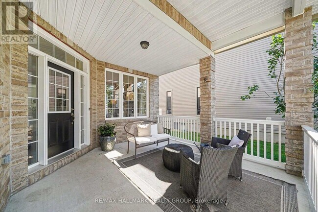 Building Photo - 938 Wildcarrot Crescent