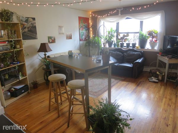 Primary Photo - 283 Eldert St