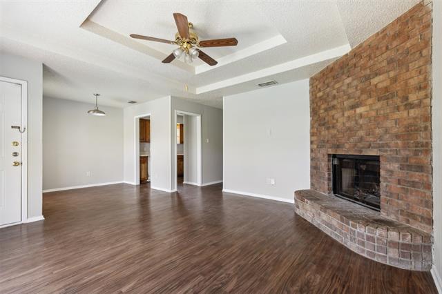 Building Photo - 2410 Lido Ln