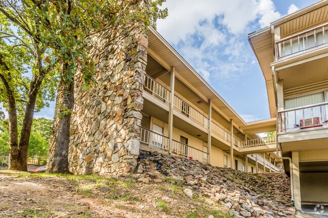 Foto del edificio - Woodland Terrace Apartments