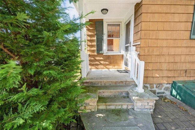 Foto del edificio - 131 Park Ave