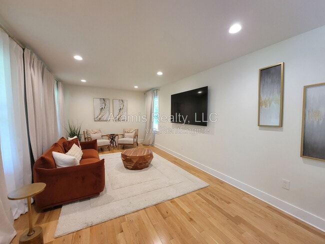 Foto del edificio - 2376 Spring Creek Rd