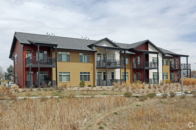 Building Photo - Redwood Village Apartments