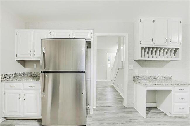 Foto del edificio - 120 Fernwood Ct