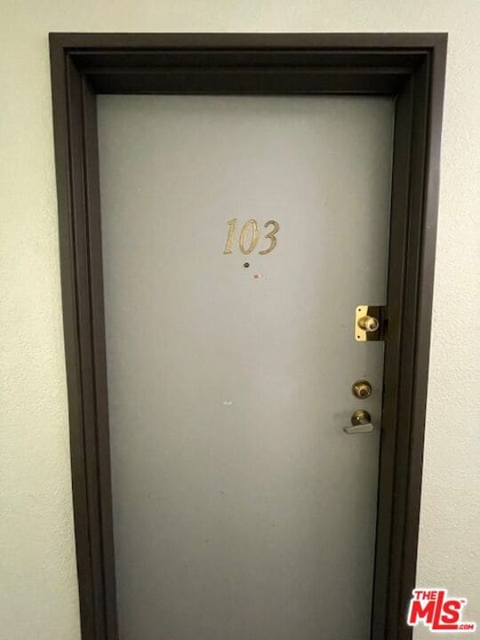 Building Photo - 420 S Harvard Blvd