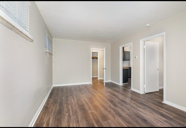 Building Photo - OX Properties