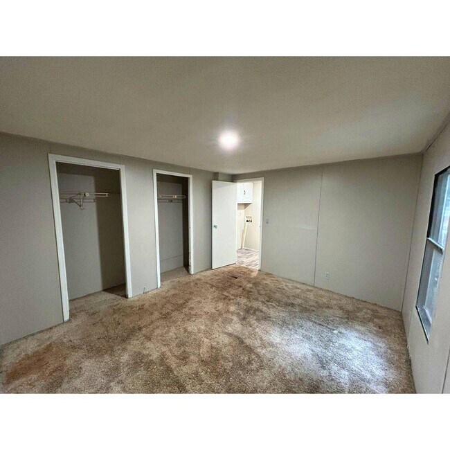 Foto del edificio - 4502 E Old Marion Hwy