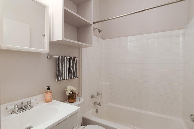 Foto del edificio - 7427 Spruce St