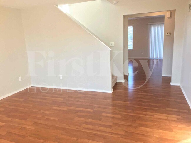 Foto del edificio - 2005 Briarridge Dr