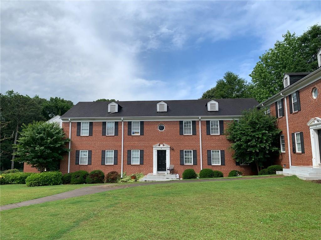 Foto principal - 2367 Cascade Rd