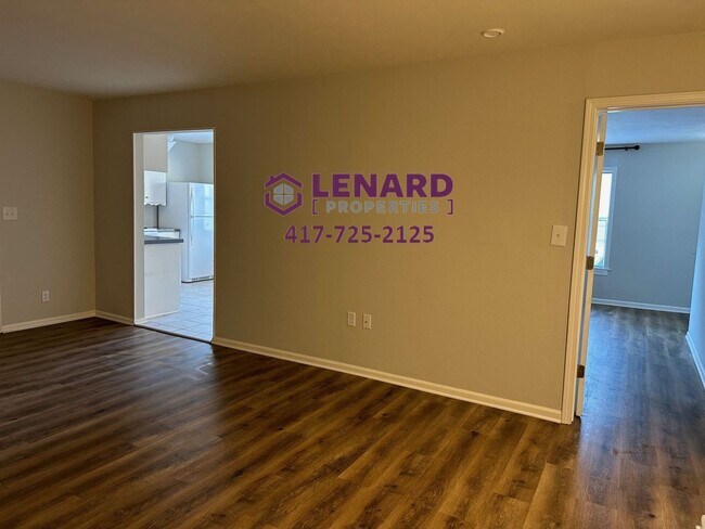 Foto del edificio - Spacious Home Ready For Move In!