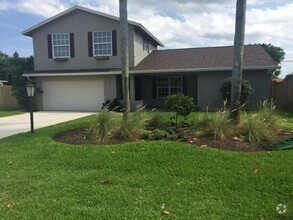 Building Photo - 4610 Pine Tree Dr
