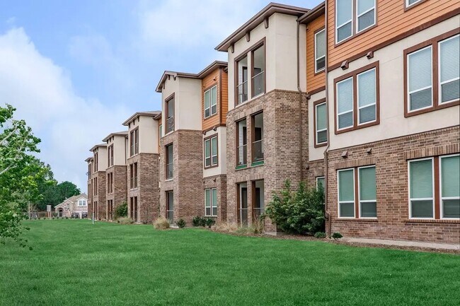 Foto del edificio - 540 Richcrest Dr