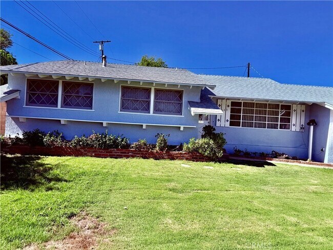 Foto del edificio - 11543 Swinton Ave