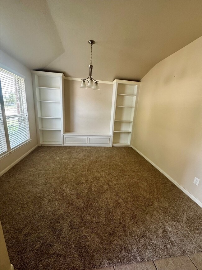 Building Photo - 5519 Casa Calvet Dr