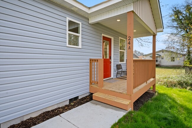 Photo - 24 Sawyer St House