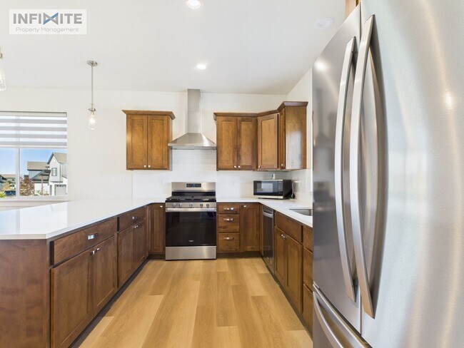 Foto del edificio - 3 Bedroom - Modern Comfort in a Peaceful Setting