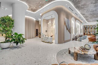 Building Photo - 77 SE 5th St