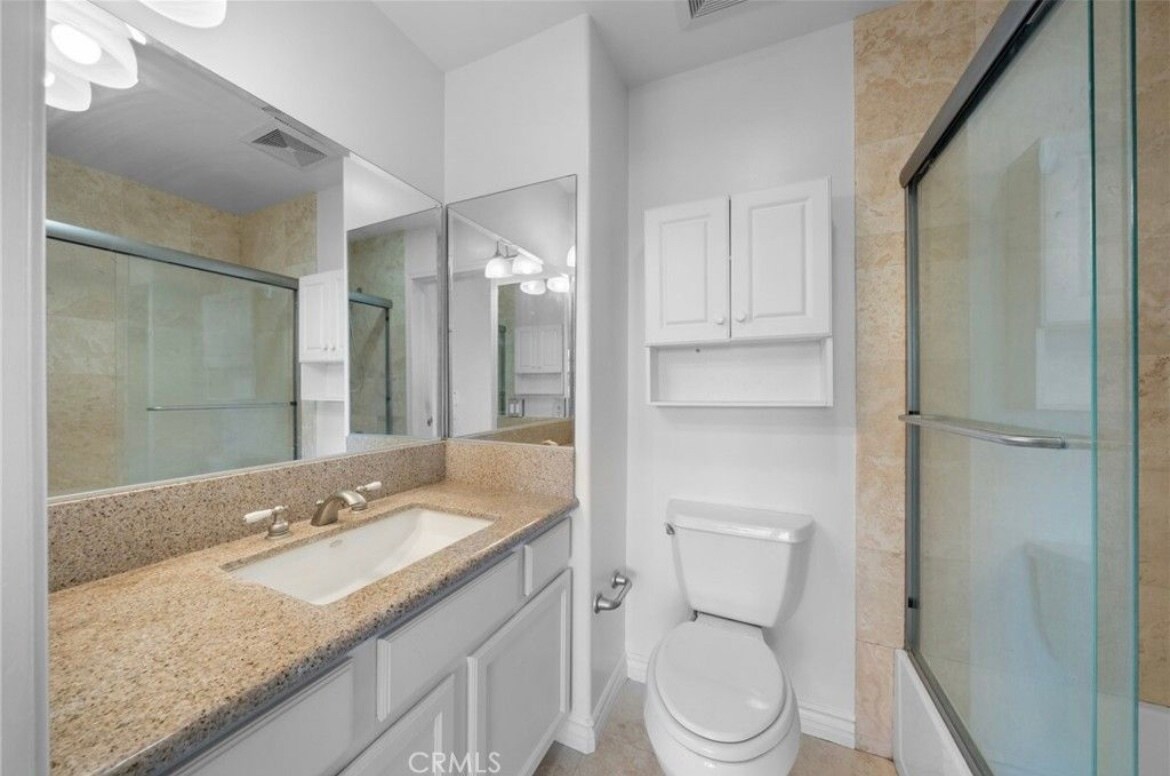 Foto principal - 1133 S Hoover St