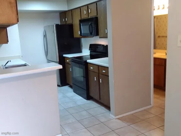 Foto del edificio - 8024 Sands Point Dr