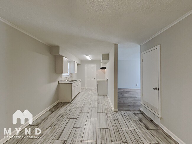 Foto del edificio - 4202 Knight Arnold Rd