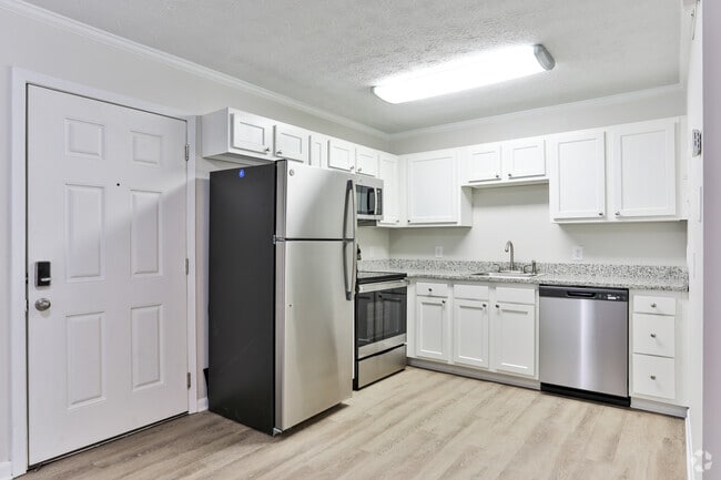 1BR, 1BA - 450 SF - Eagles West Apartments