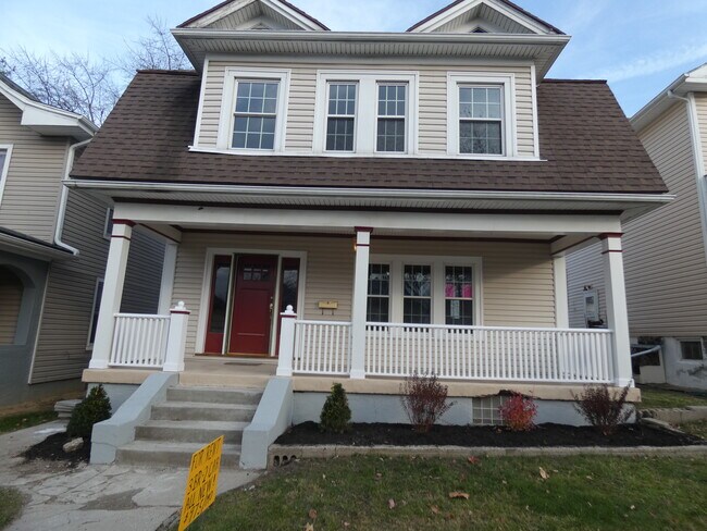 Building Photo - 616 Saint Nicholas Ave
