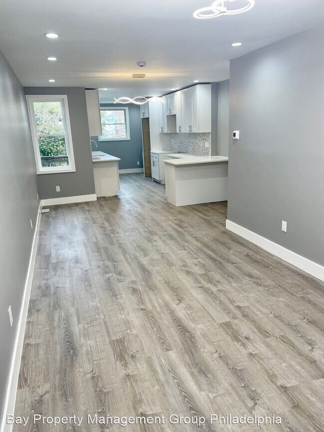 Building Photo - 3 br, 1 bath House - 1817 S 65th St