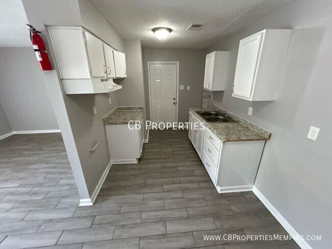 Building Photo - 3109 Radford Rd