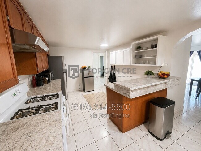 Foto del edificio - 2430 Bartel St
