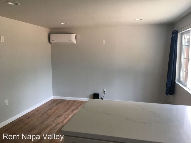 Building Photo - 2 br, 1 bath House - 2218 Trower Ave