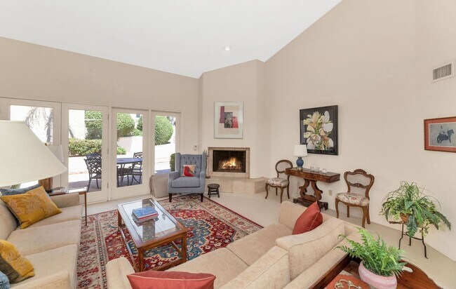 Foto del edificio - Rates Vary: $4,245 - $5,495